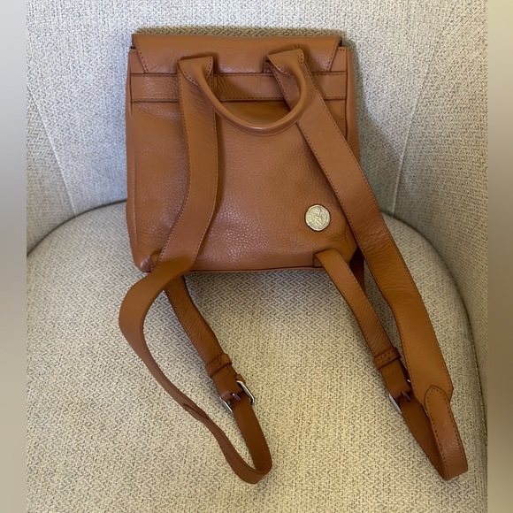 Vince Camuto Tan leather backpack purse w dustbag - Picture 9 of 9